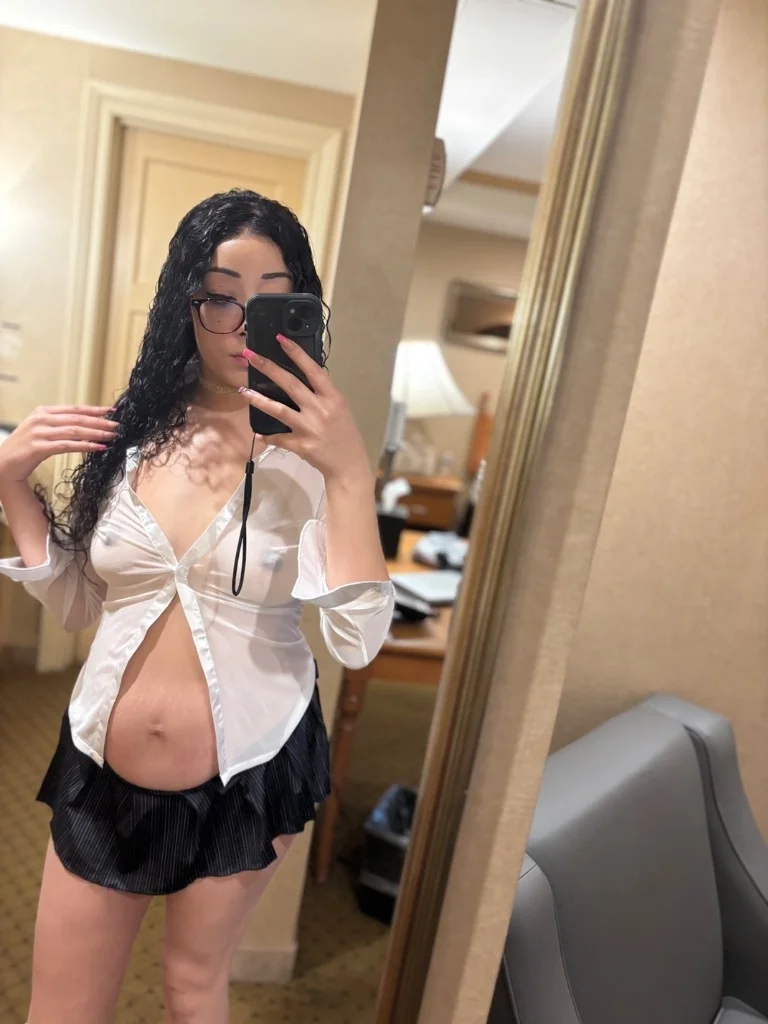 TODAY ONLY LEAVING TOMORROW Pregnant Puerto Rican Freak 2 Girl in Chicago - Women Seeking Men photo 3