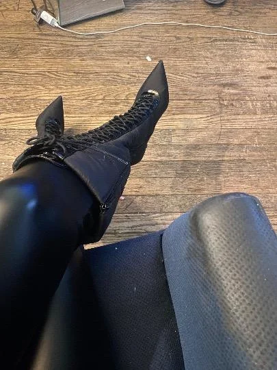 Bow 2 me Bitch in Chicago – Women Seeking Men photo 2