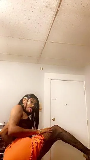 IM JUST A GURL THAT LOVES TO GAGG !! in Chicago - Women Seeking Men photo 6