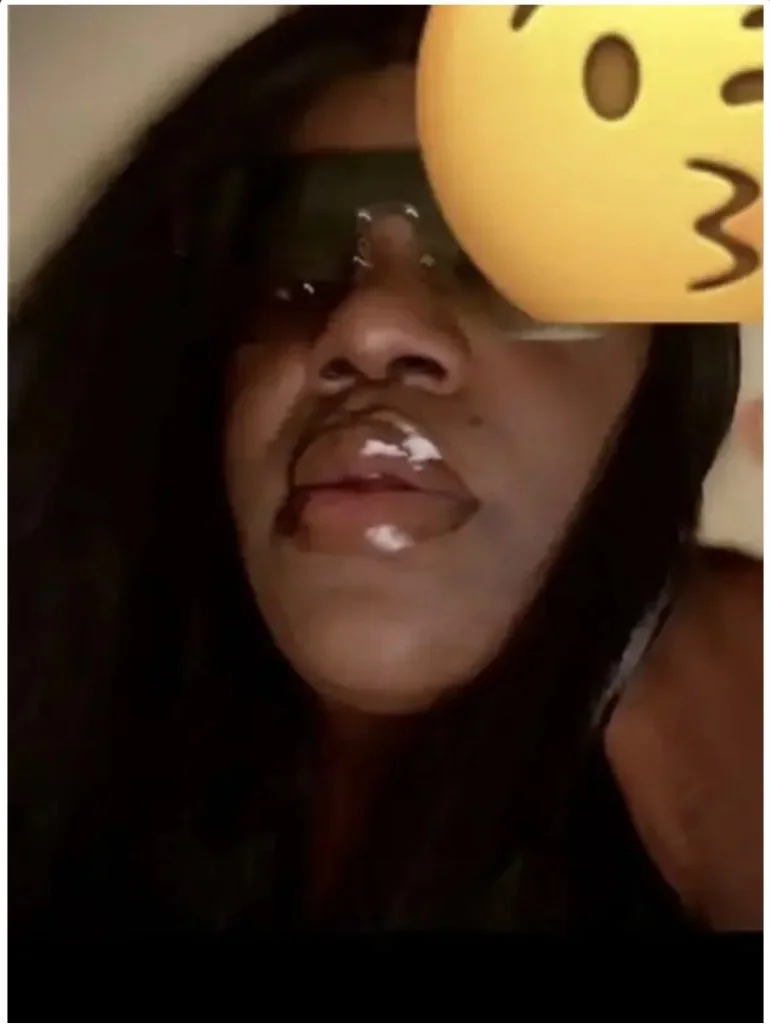 POUND MY THROAT HOSTING INCALLS AVAILABLE NOW WATCH ME GO CRAZY in Chicago - Women Seeking Men