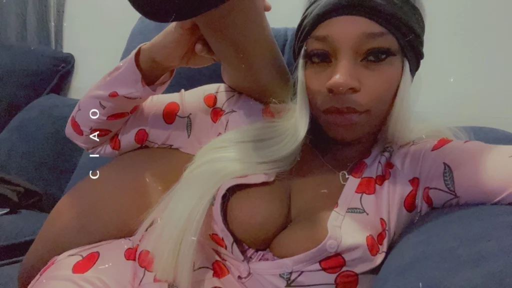 OUTWEST 2 GIRL SPECIALS CARDATES FACTIME SHOWS OUTCALLS in Chicago – Women Seeking Men photo 4