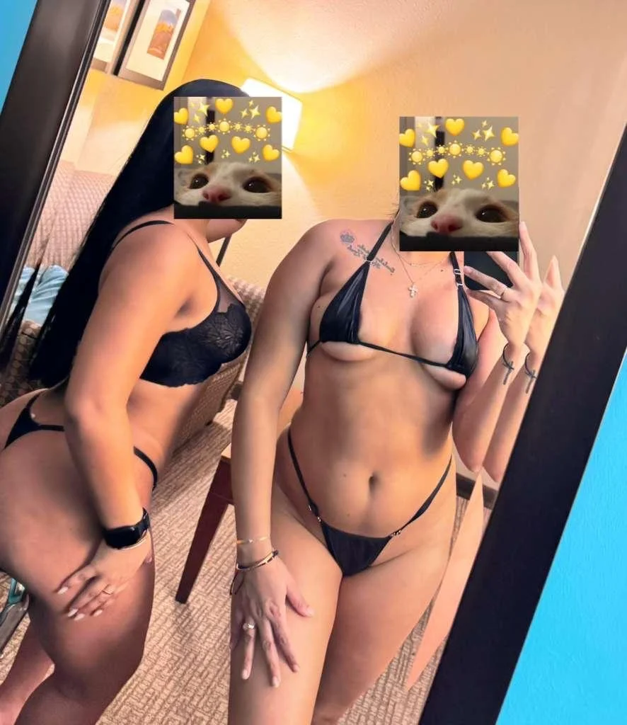 We can have a threesome with my friends in Chicago – Women Seeking Men photo 2