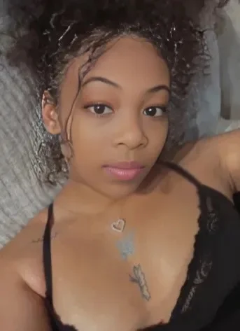 Hello gentlemen in Chicago – Women Seeking Men photo 2