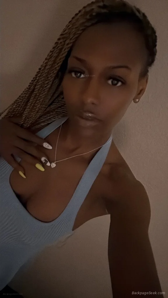 Mia :Ebony Treats. Not a tranny sad that you guys don't know your gender.
