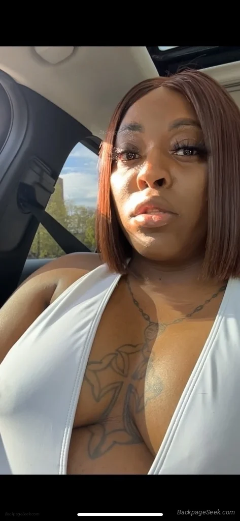 48TH COTTAGE Exotic BUSTY Hung Real FT in Chicago – Women Seeking Men photo 4