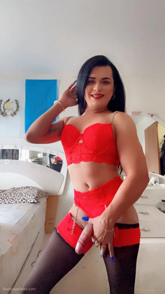 Hello, I am a trans latina woman.i am loving, sweet, and caring.