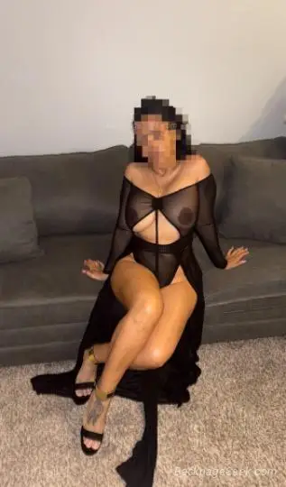 Complacent Latina Very arid in Chicago – Women Seeking Men photo 5