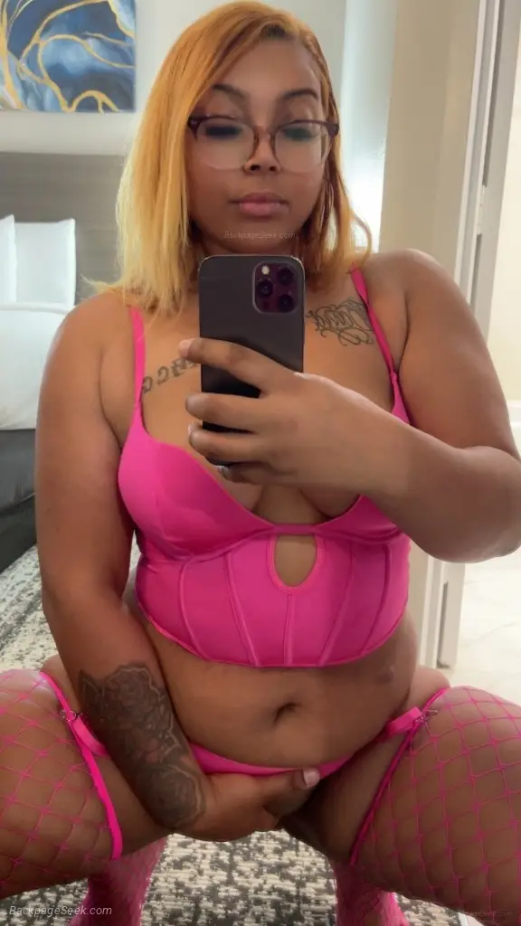 OUTCALLS ONLY Fat Ass Pretty face in Chicago – Women Seeking Men photo 2