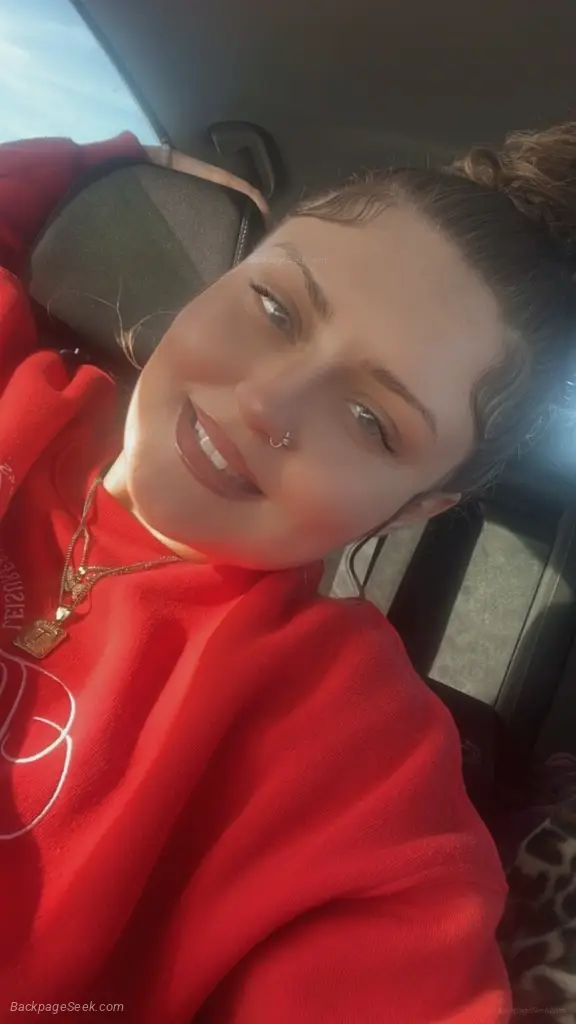 Thick White Goddess in Chicago – Women Seeking Men photo 3