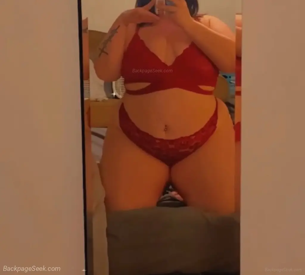 back and ready to make you better nurse britt fucking her wa... in Chicago – Women Seeking Men photo 3