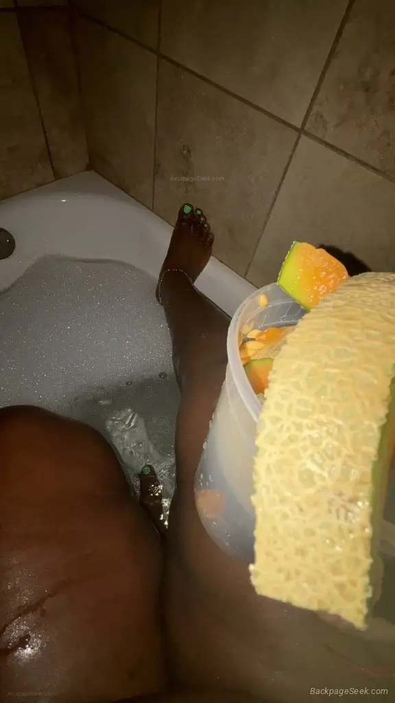 fat ass DEEPTHROAT in Chicago – Women Seeking Men photo 4