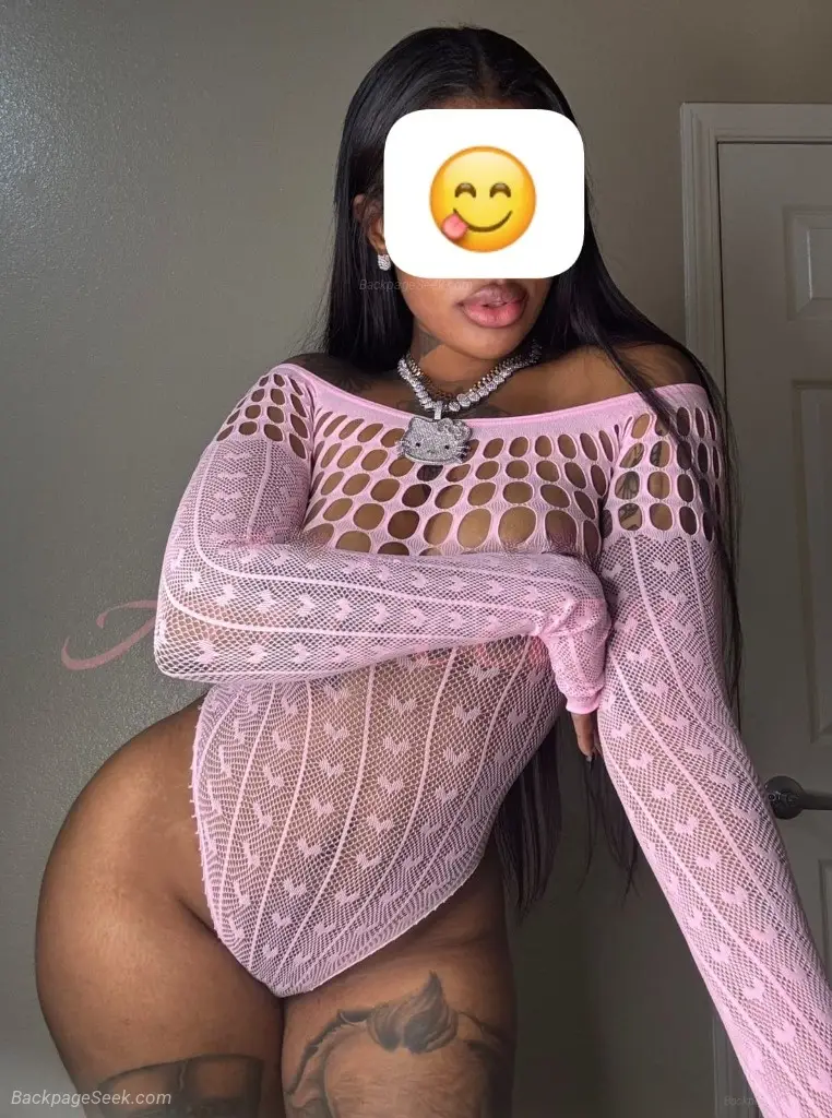 I'm available now baby in Chicago – Women Seeking Men photo 2