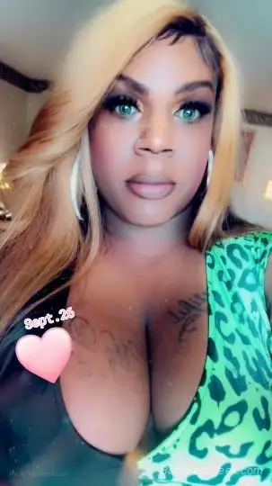 your sexy freak in Chicago – Women Seeking Men photo 5