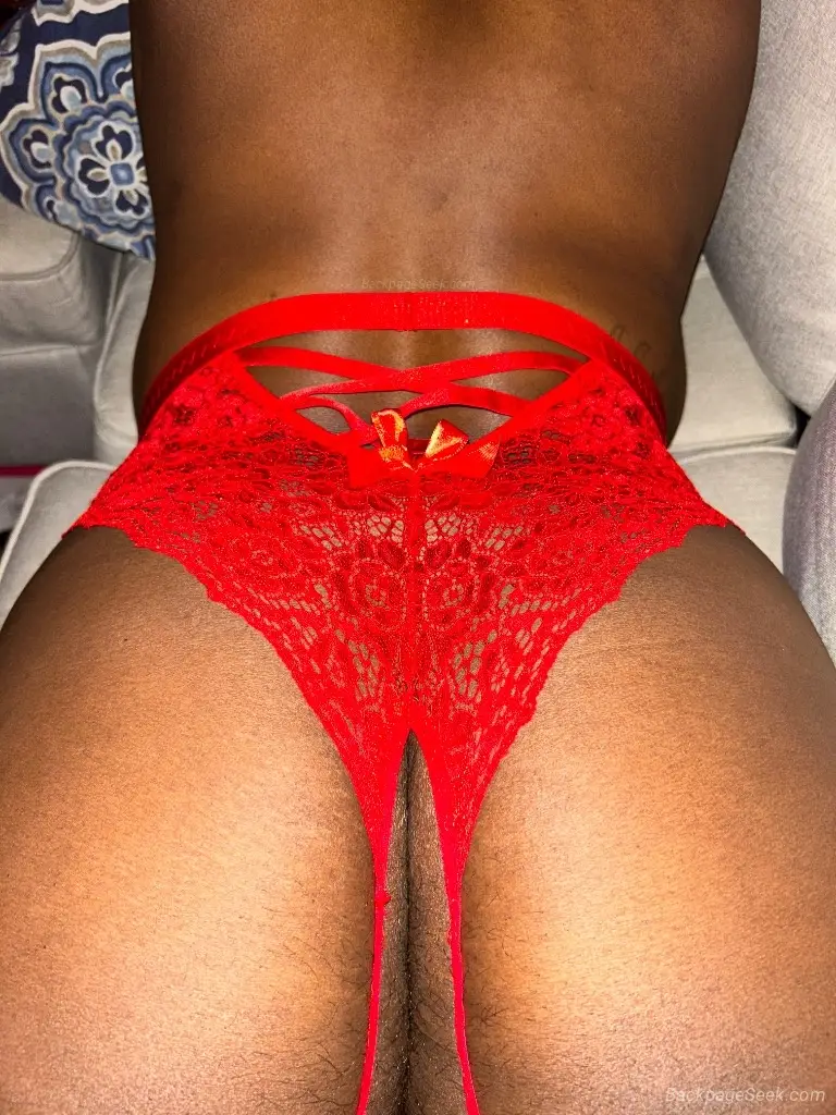 YES -- I AM AVAILABLE in Chicago – Women Seeking Men photo 3