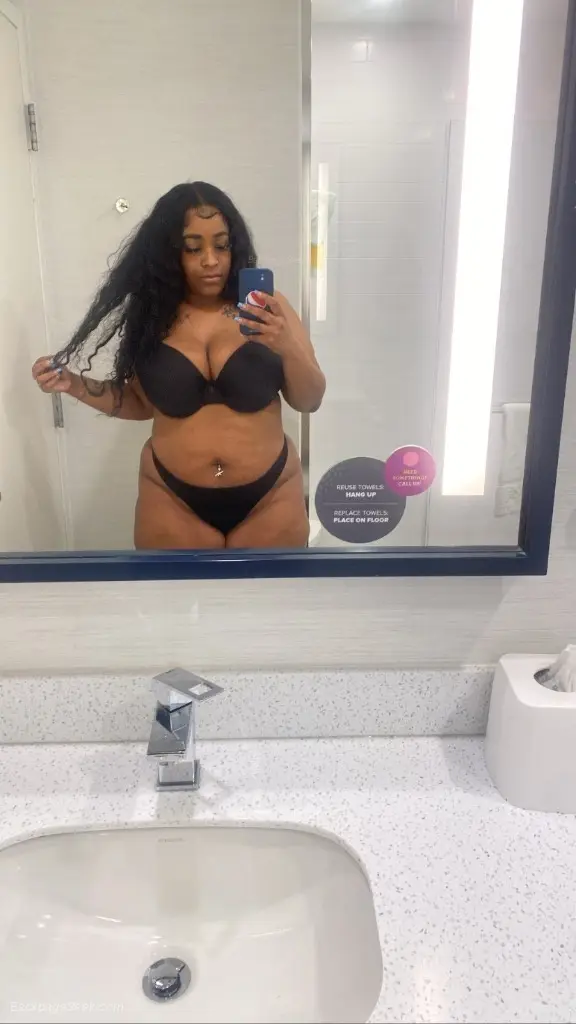 IM BACK DETROIT IS HERE TEXT ME FOR AN AMAZING TIME WITH A F... in Chicago – Women Seeking Men photo 3