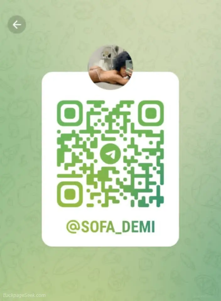 Your favorite fantasy ready to please Add me on my Snapchats... in Chicago – Women Seeking Men photo 3