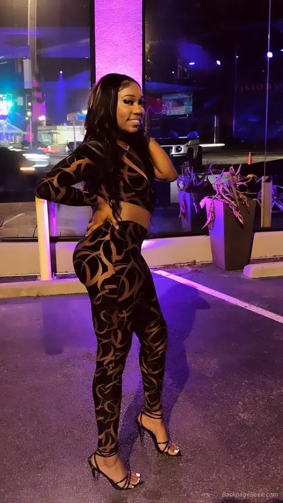 OUT CALLS FACETIME SQUIRT SHOW 50 OLDER MEN ONLY QV 100 QV W... in Chicago – Women Seeking Men photo 6