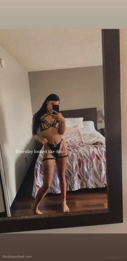 SEXY PETITE SEDUCTIVE Discreet Freak whos ready to play with... in Chicago – Women Seeking Men photo 4