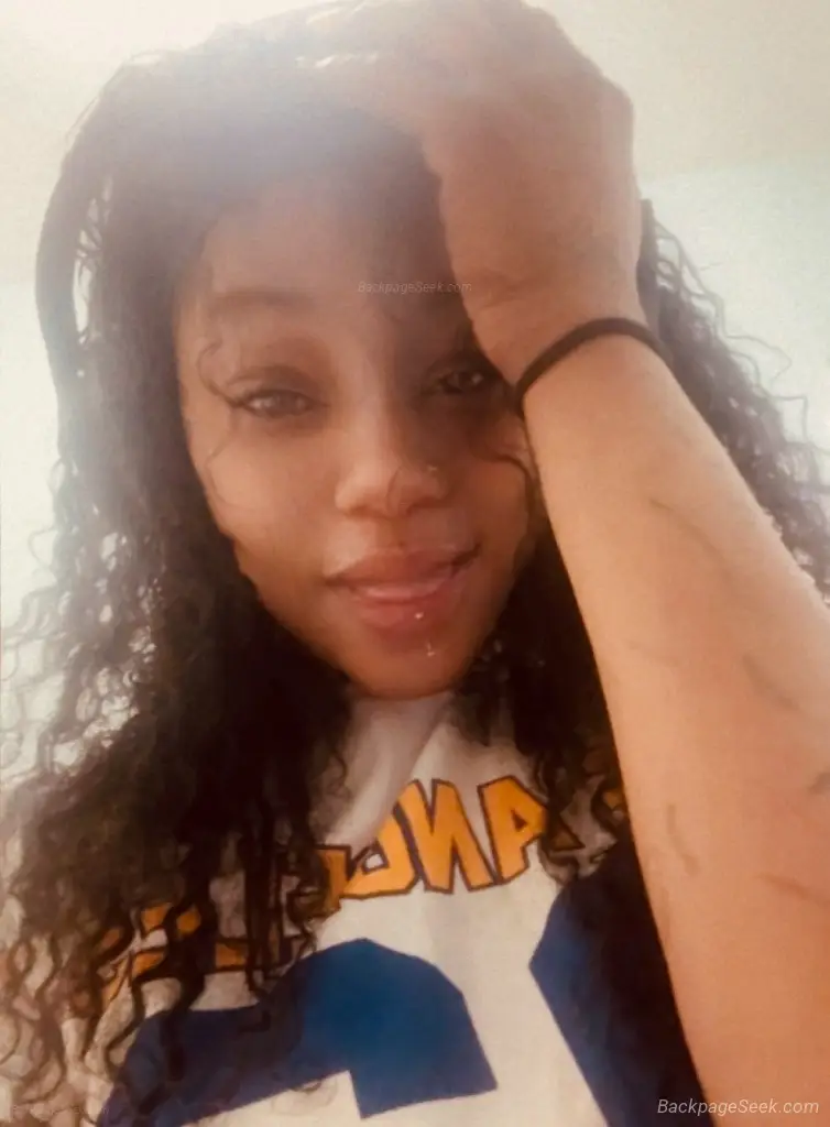 SexyPetite 100 Real and amazing at what i do Come see what i in Chicago – Women Seeking Men photo 2