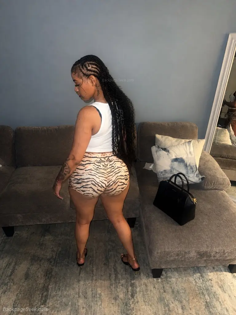Available sexy Outcall ONLY in Chicago – Women Seeking Men photo 6