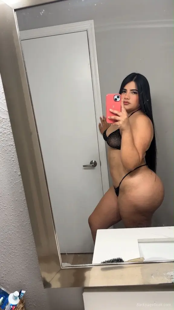 sexy latina ardiente in Chicago – Women Seeking Men photo 2