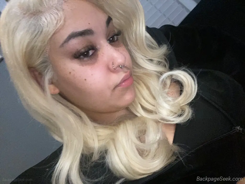 FT VERIFY IF NEEDED NO BARE Thee Tight pussy queen fat assju... in Chicago – Women Seeking Men photo 2