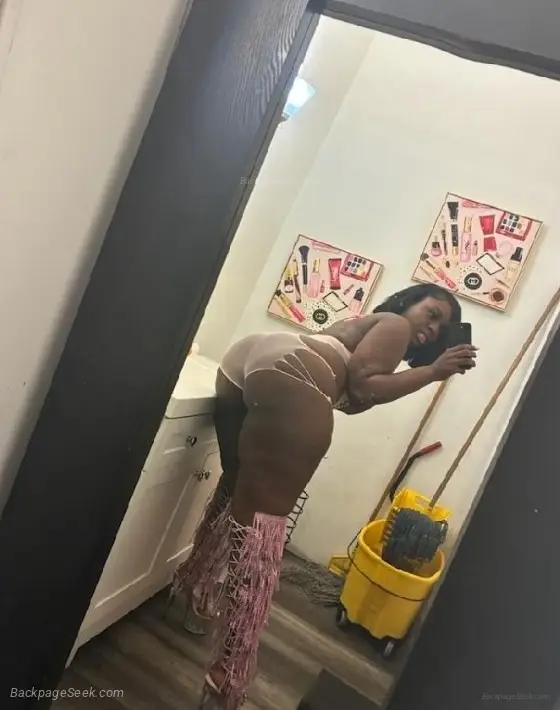 INCALLS OUTCALLS AVAILABLE NOW WET WARM SLIPPERY lil SLUTT in Chicago – Women Seeking Men photo 5
