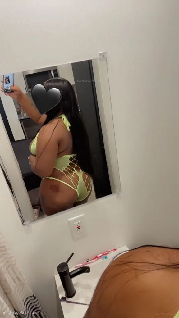 QV Pull Up Bust Ya All 3 Holes Thick Freak Im Available in Chicago – Women Seeking Men photo 2