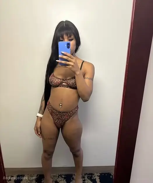 Your Favorite Escape is Available Car Dates No Drama Read Bi... in Chicago – Women Seeking Men photo 2