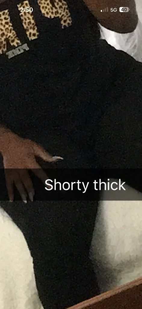 ! Have Me Suckin On My Thumb While You Hit From Back. in Cincinnati - Women Seeking Men photo 2