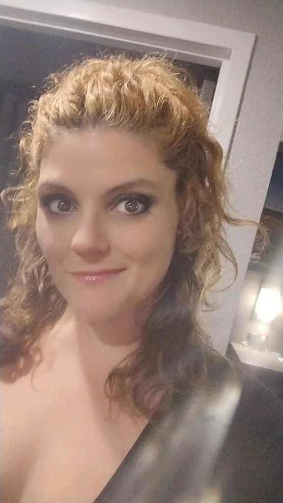 Thick, cute ass, pretty face, amazing head