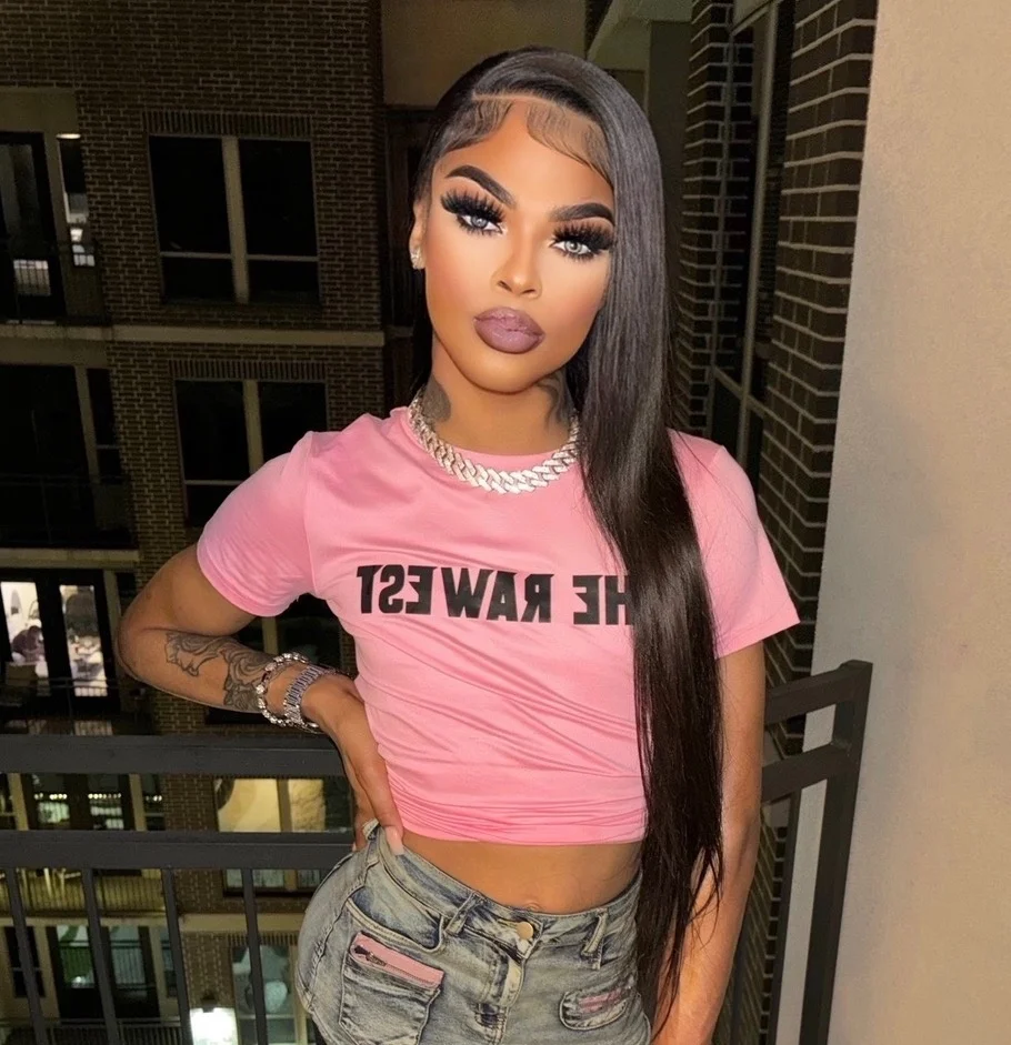 Barbie in Cincinnati – Women Seeking Men photo 5