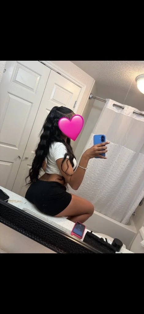 Mia is Back in Cincinnati in Cincinnati – Women Seeking Men photo 3