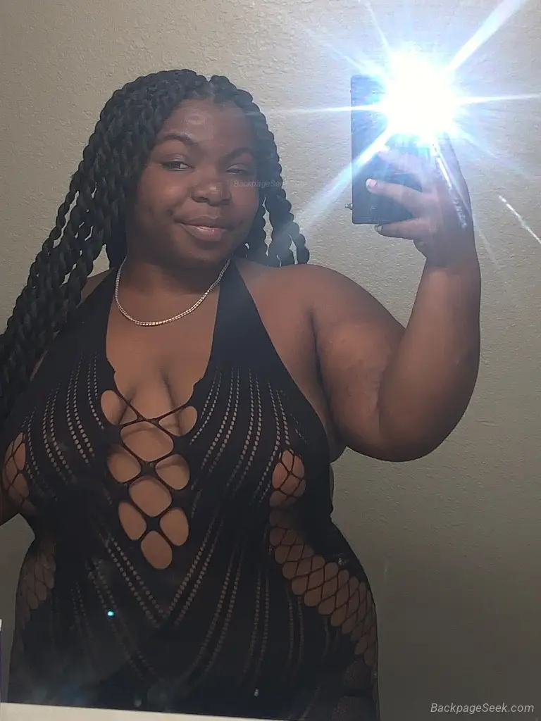 HAMILTON OUTCALL OR CAR PLAY ONLY 4'9 PETITE BBW DEEP THROAT EXPERIENCE