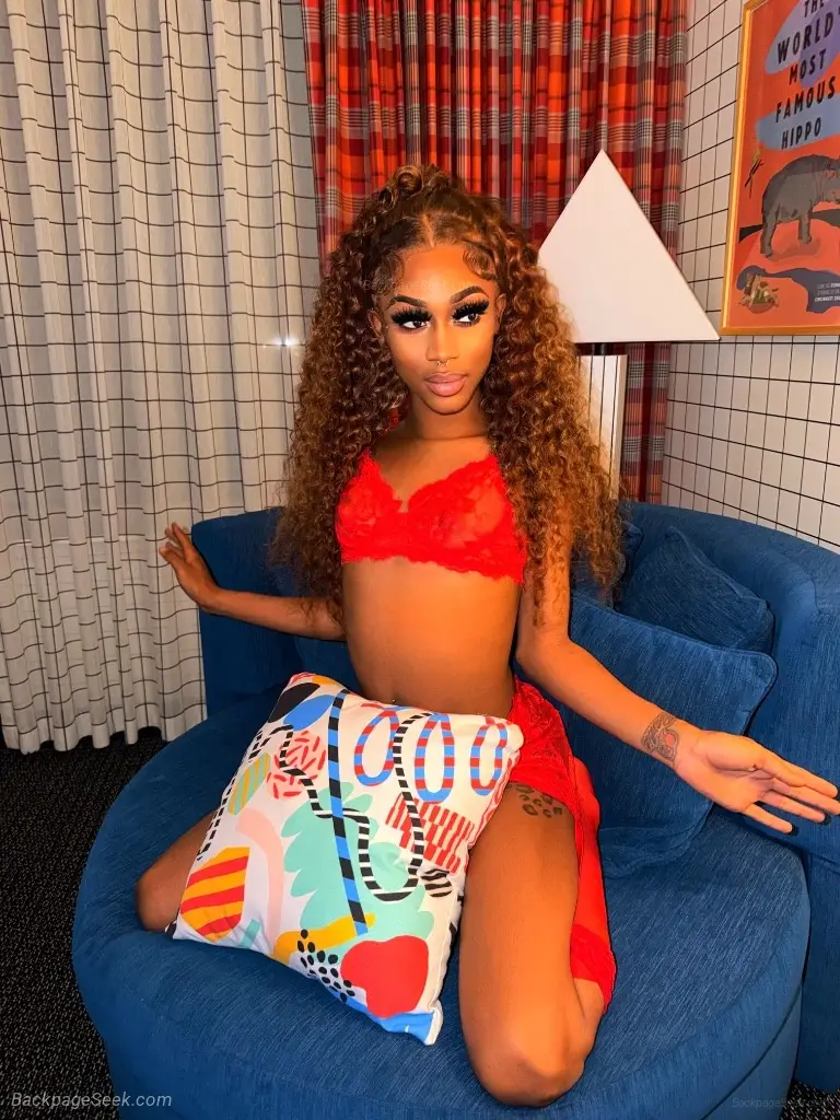 THE BARBIE IS HERE READY TO PLAY NOW !( DOING 2 girl special )