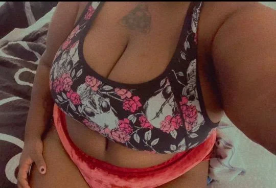 Big Titty girl loves to be f Roughwht boy friendly in Cleveland – Women Seeking Men photo 4