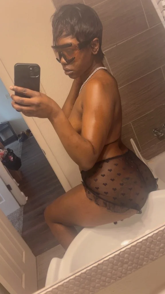 SPECIALS CREAMY GODDESS AVION MONROE Da Baddest & wetter !!