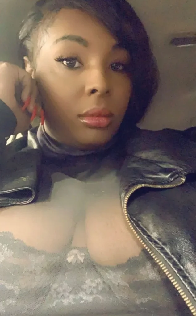 ts bobbie cuymalott come explore my cave in Cleveland – Women Seeking Men photo 2