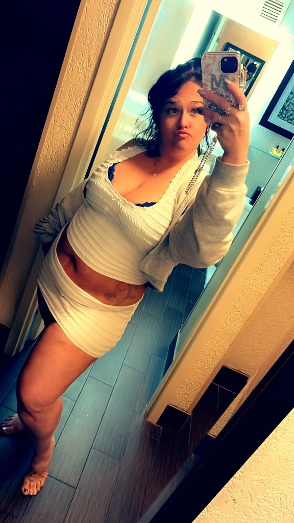 out and car only IM MOBILE in Cleveland – Women Seeking Men photo 4