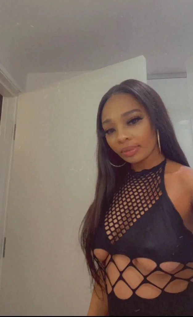 Limited Availability 5 F R E A K Y PLAYMATE Upscale Discreet... in Cleveland – Women Seeking Men photo 2