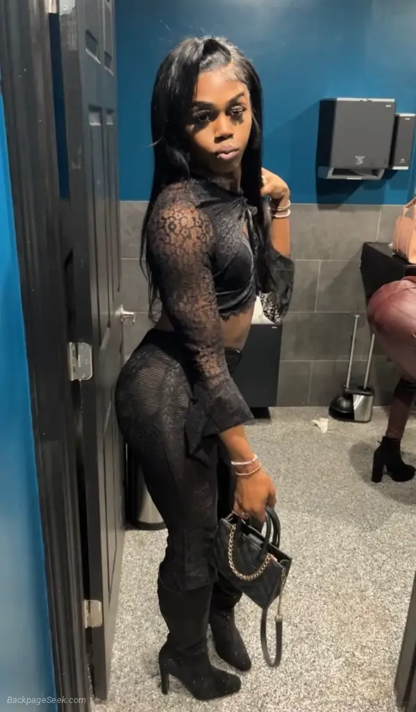 your favourite piece of chocolate in Cleveland – Women Seeking Men photo 6
