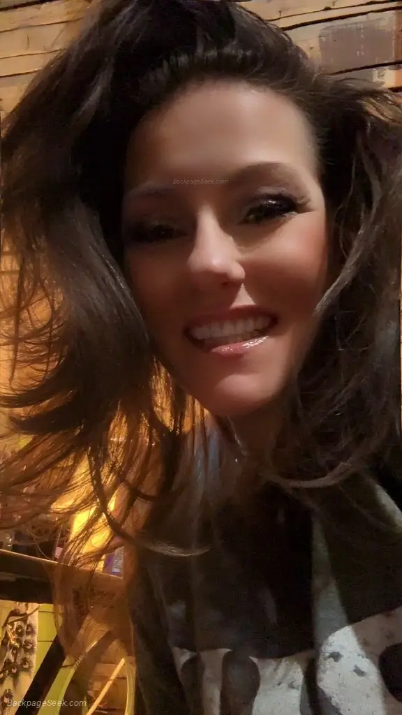 IM BACK in Cleveland – Women Seeking Men photo 2