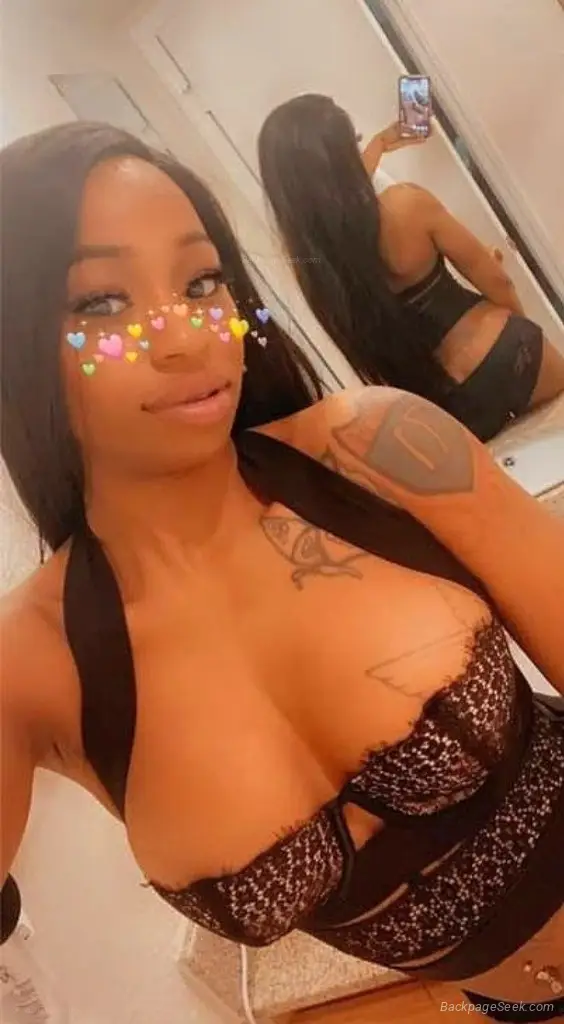 100qv Special COLLEGE BOMBSHELL BEAUTY Come unwind with the... in Cleveland – Women Seeking Men photo 3