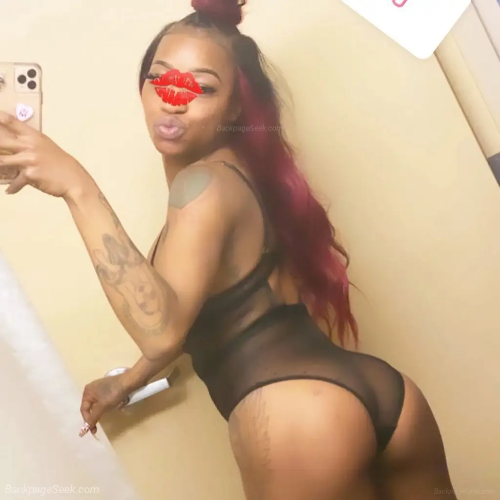 100qv Special COLLEGE BOMBSHELL BEAUTY Come unwind with the... in Cleveland – Women Seeking Men photo 6