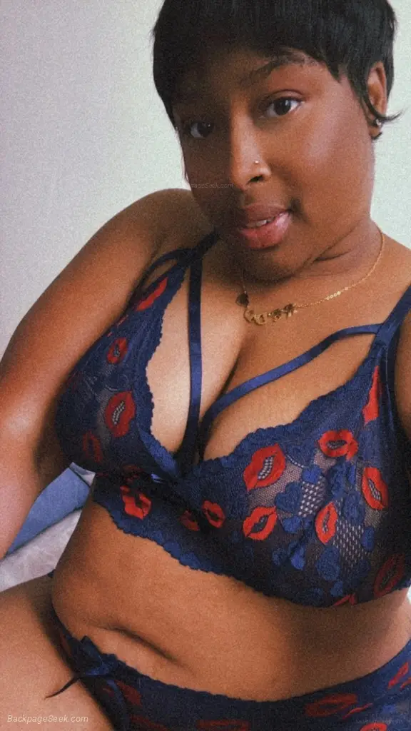 Thick Juicy Yellow Fye Here For Short Time See Me While You... in Cleveland – Women Seeking Men photo 2