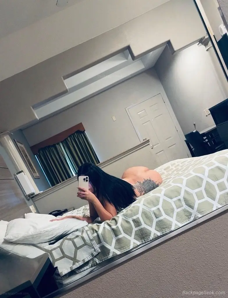KATY in College Station – Women Seeking Men photo 2