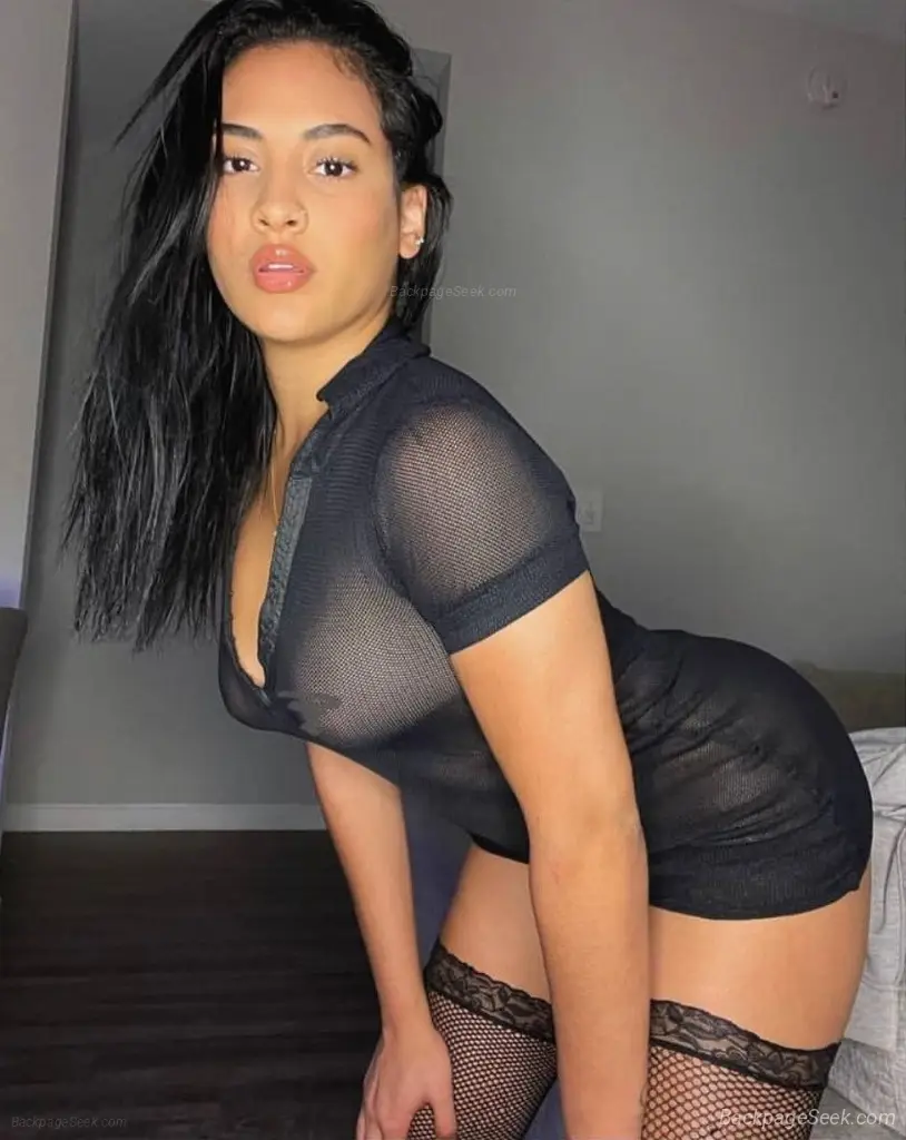 I m available daddy come to me To please all your desires an... in College Station – Women Seeking Men photo 2