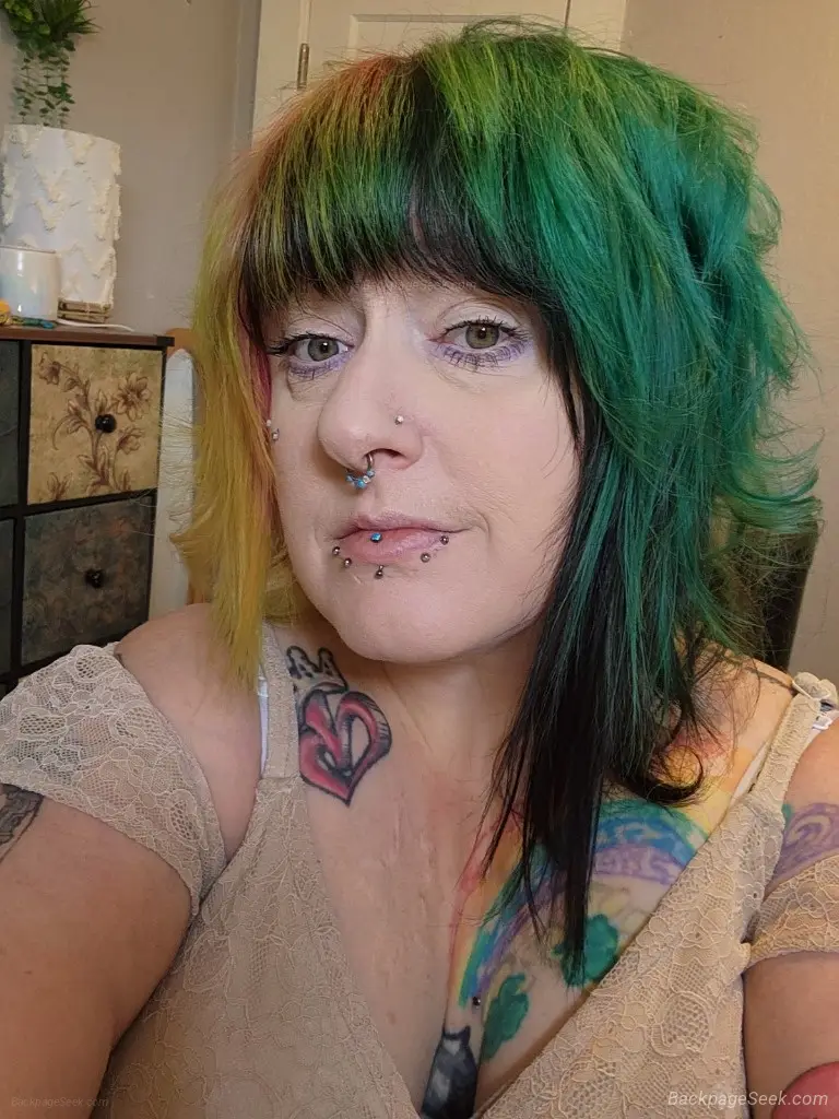 Big, sexy, fun and skilled. lets play.