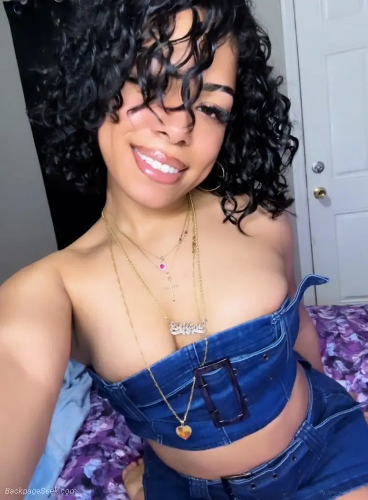 Your sexy Dream Queen Available For Hookup Incall/Outcall/ Carfun