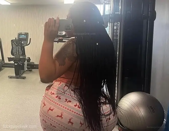 Last Day in Town Small Waist Cute Face 60Inch Booty Vixen Up... in Columbus – Women Seeking Men photo 3